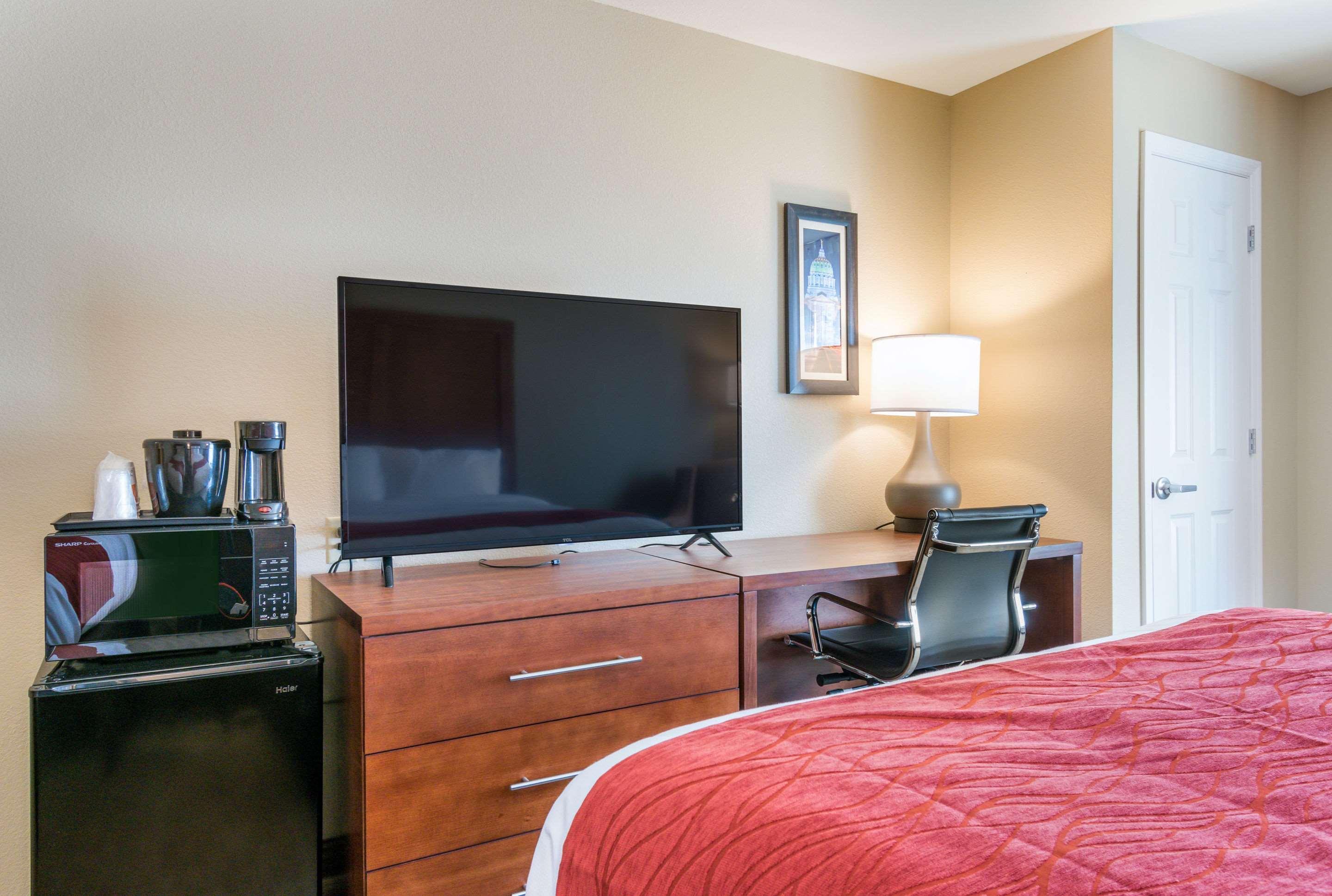Comfort Inn & Suites Harrisburg - Hershey West Dış mekan fotoğraf