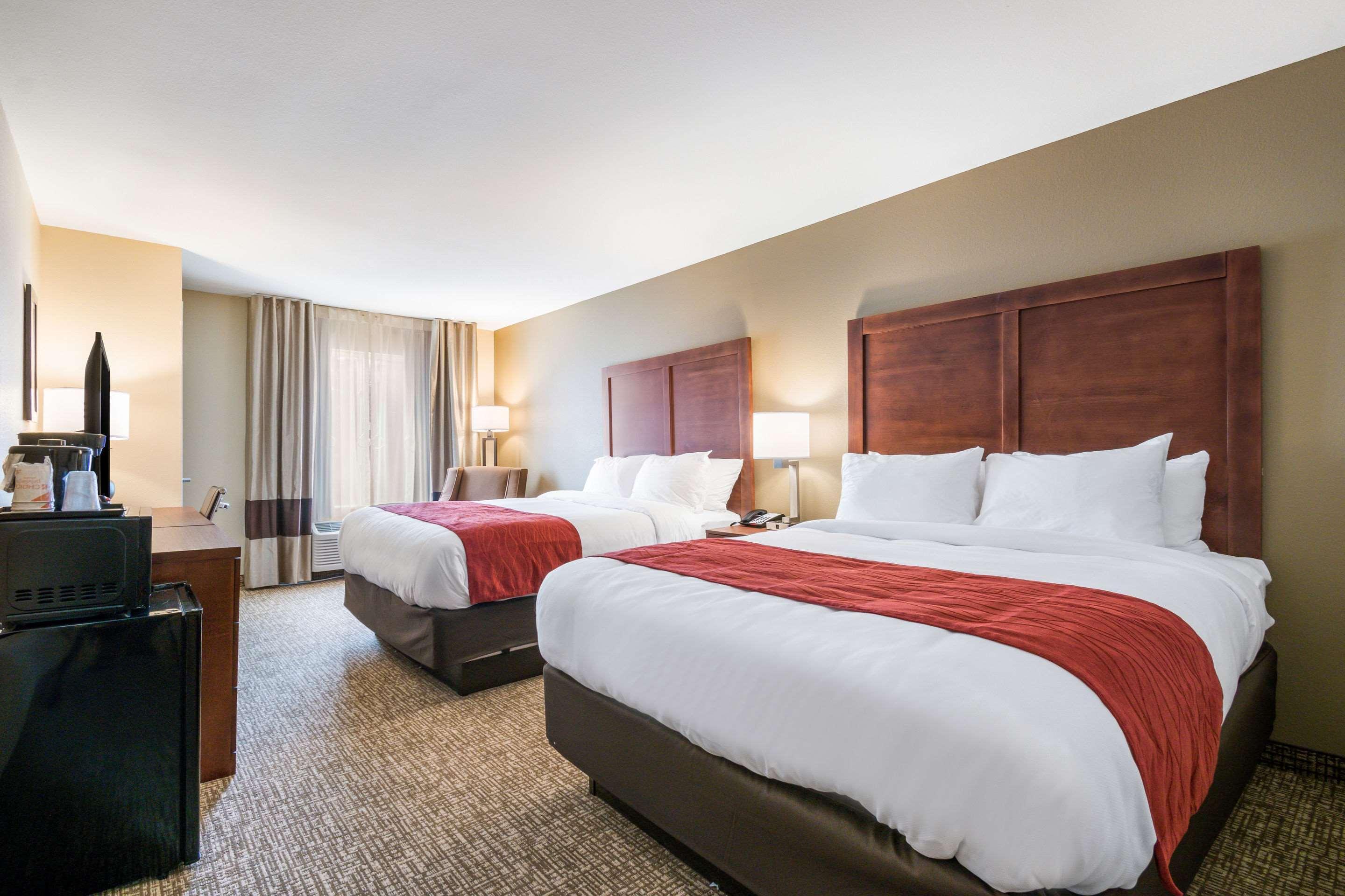 Comfort Inn & Suites Harrisburg - Hershey West Dış mekan fotoğraf