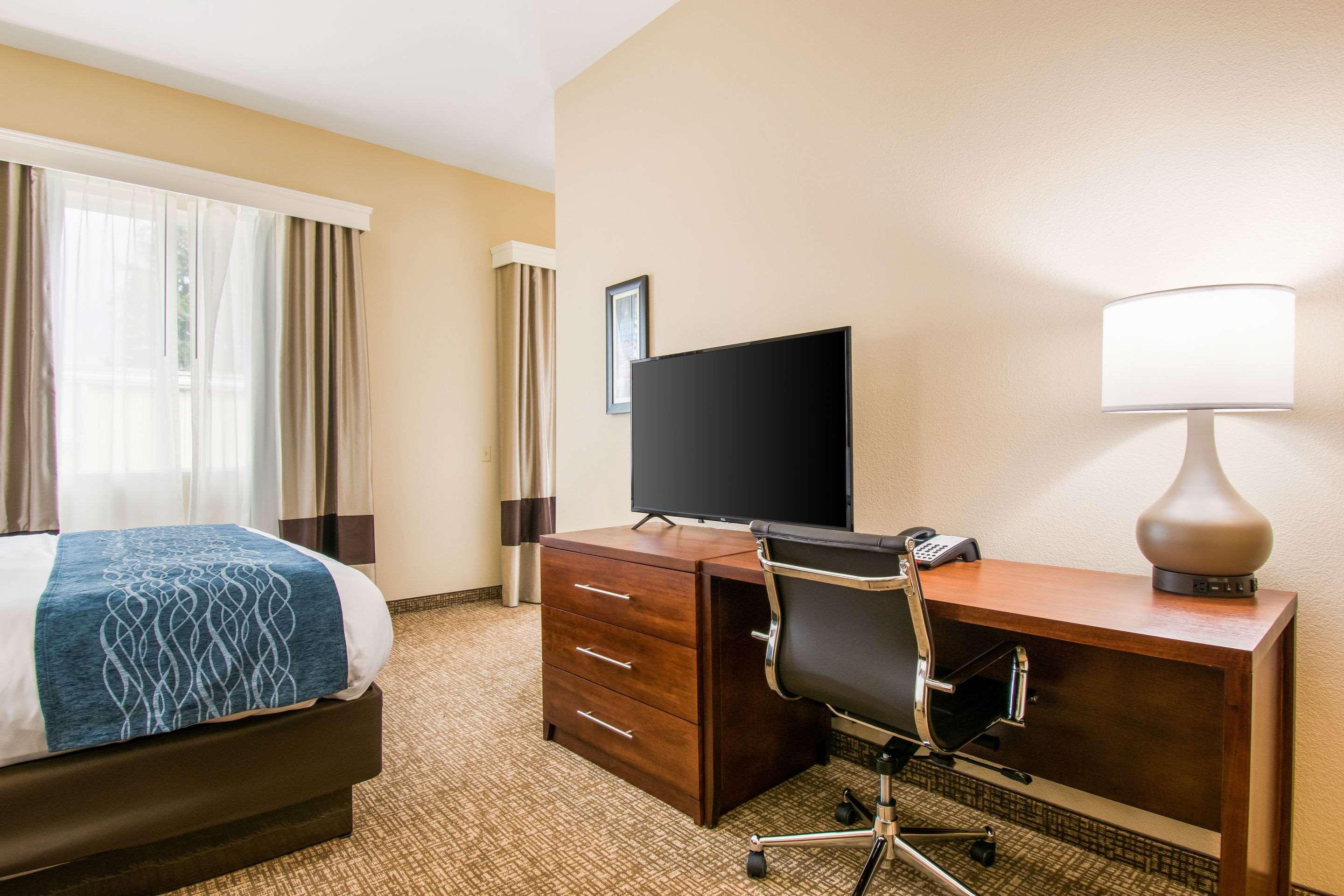 Comfort Inn & Suites Harrisburg - Hershey West Dış mekan fotoğraf