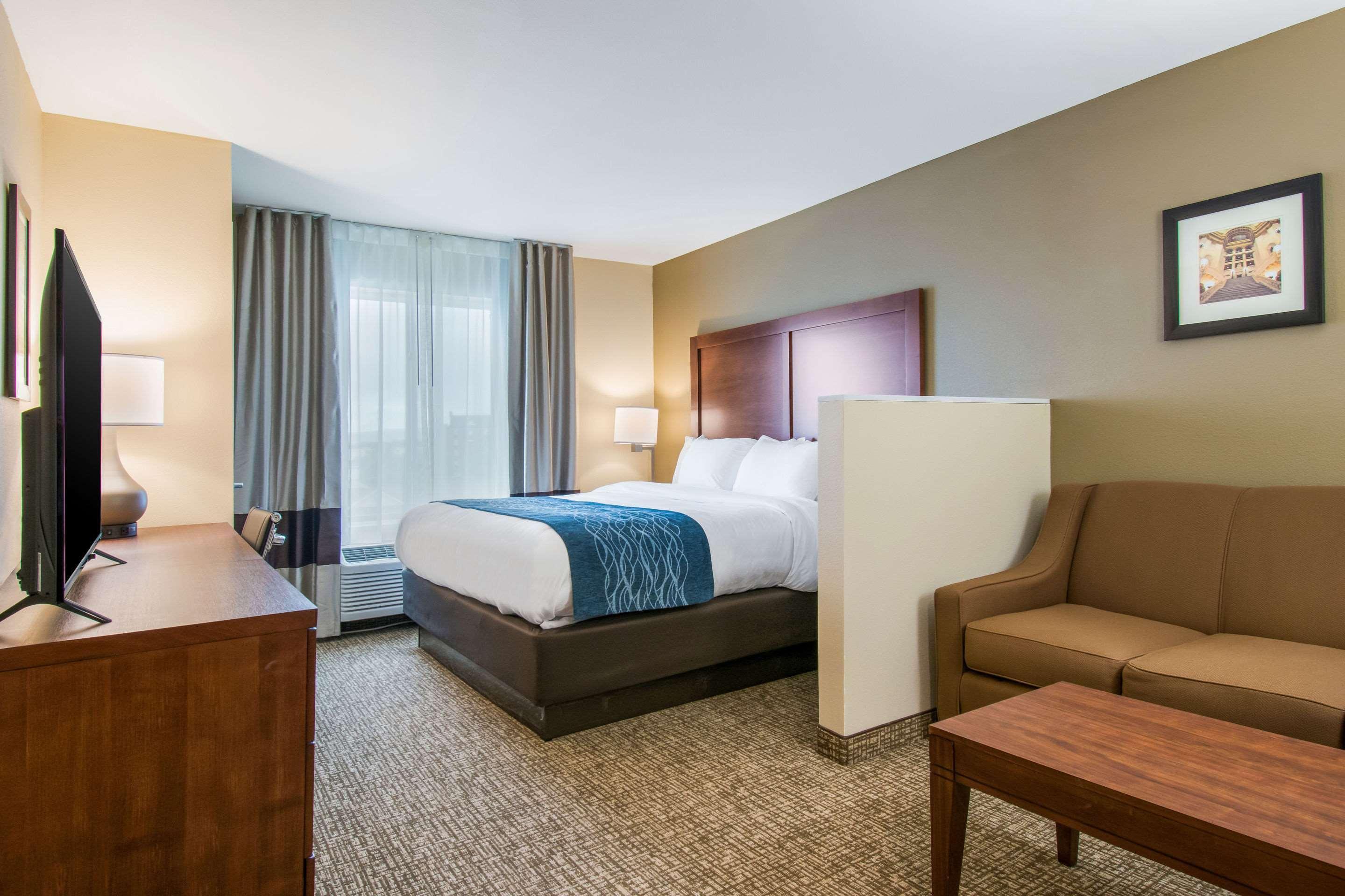 Comfort Inn & Suites Harrisburg - Hershey West Dış mekan fotoğraf
