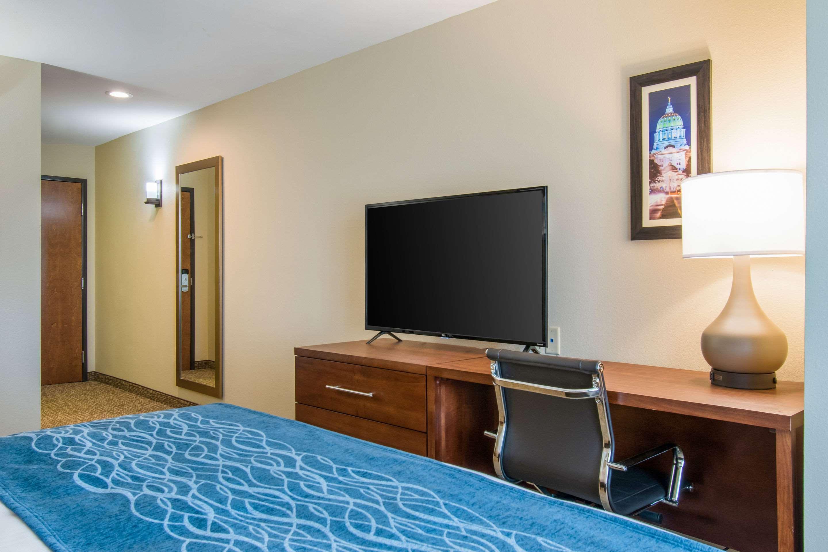 Comfort Inn & Suites Harrisburg - Hershey West Dış mekan fotoğraf