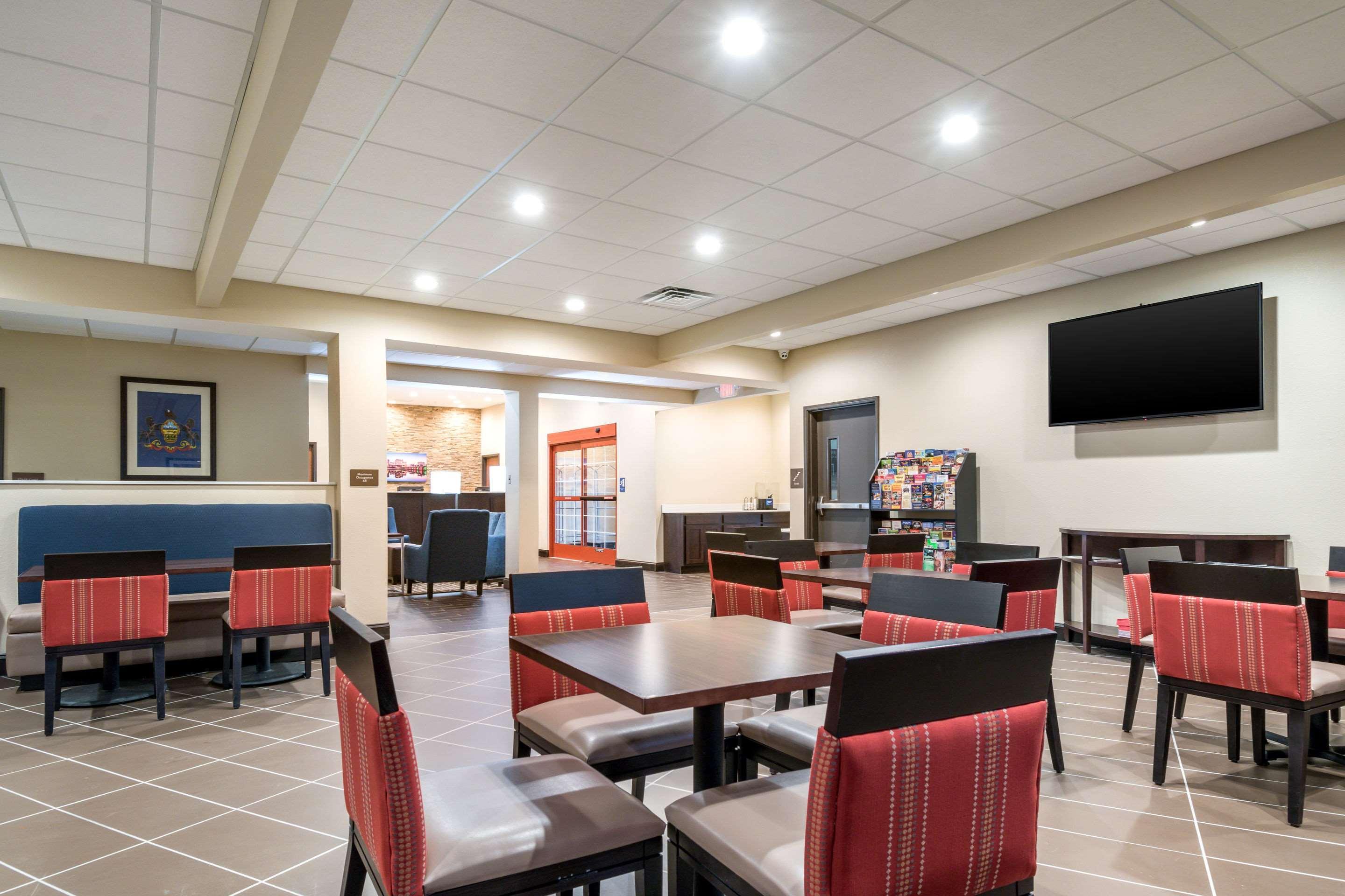 Comfort Inn & Suites Harrisburg - Hershey West Dış mekan fotoğraf
