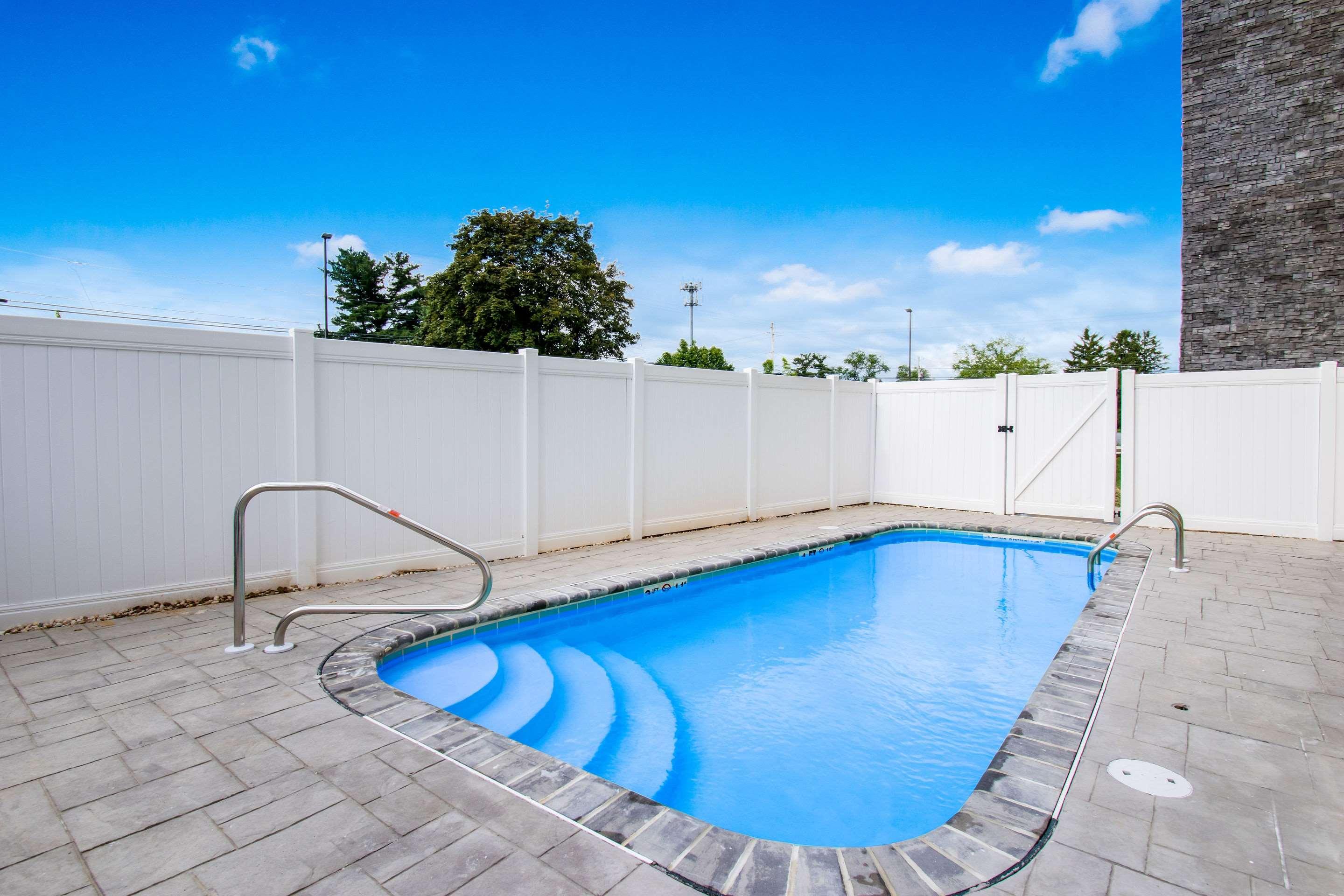 Comfort Inn & Suites Harrisburg - Hershey West Dış mekan fotoğraf