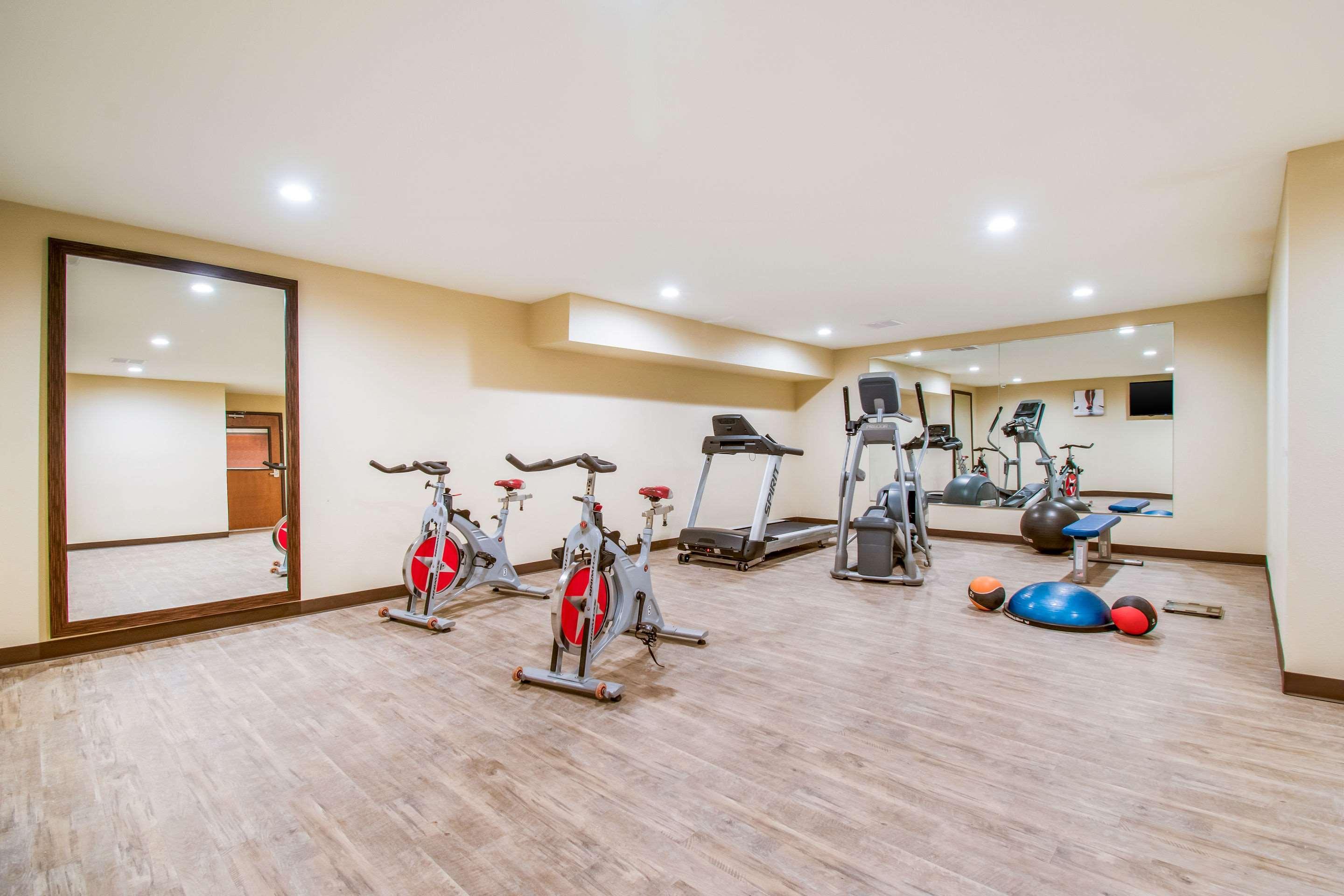 Comfort Inn & Suites Harrisburg - Hershey West Dış mekan fotoğraf