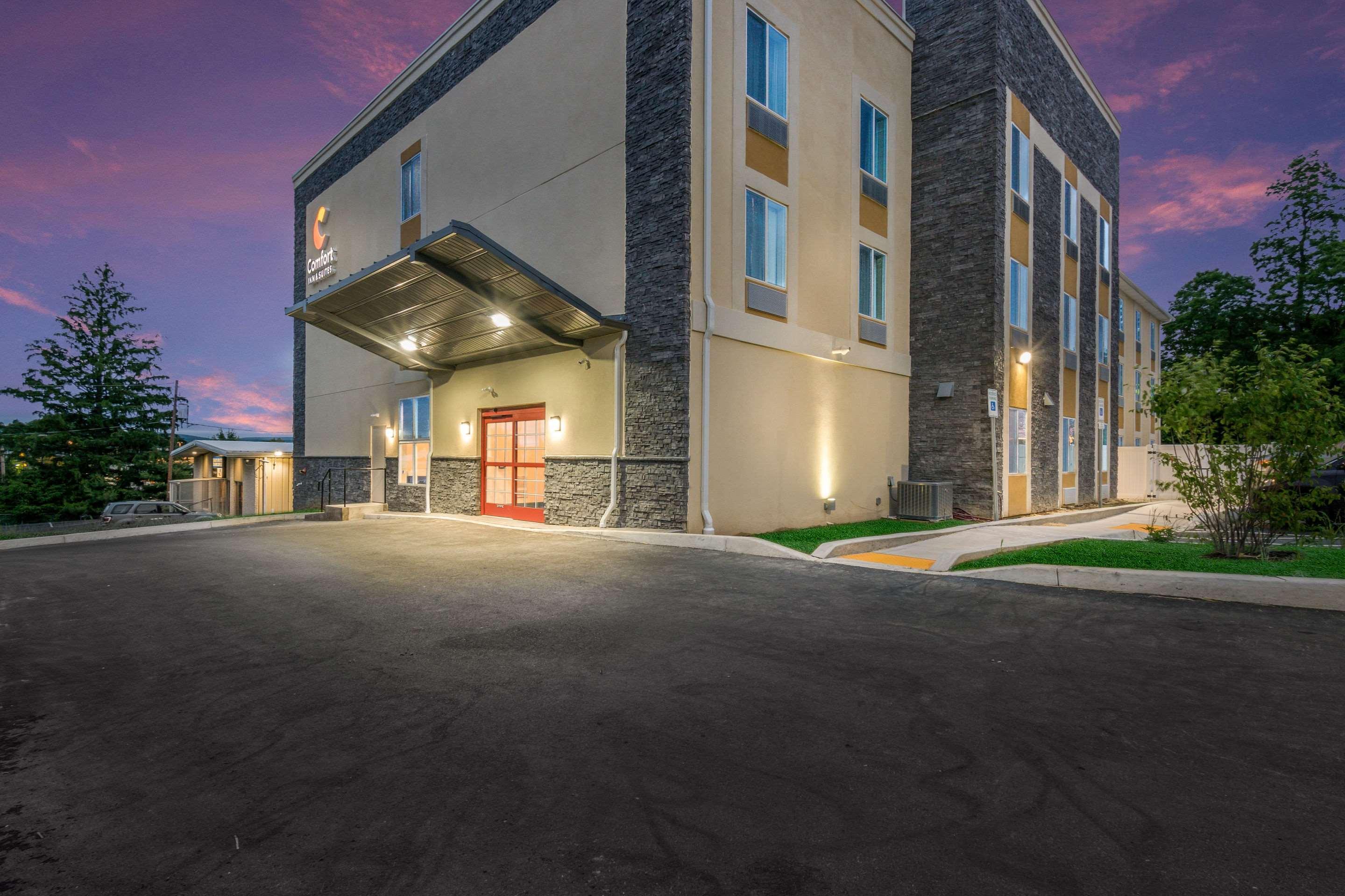 Comfort Inn & Suites Harrisburg - Hershey West Dış mekan fotoğraf