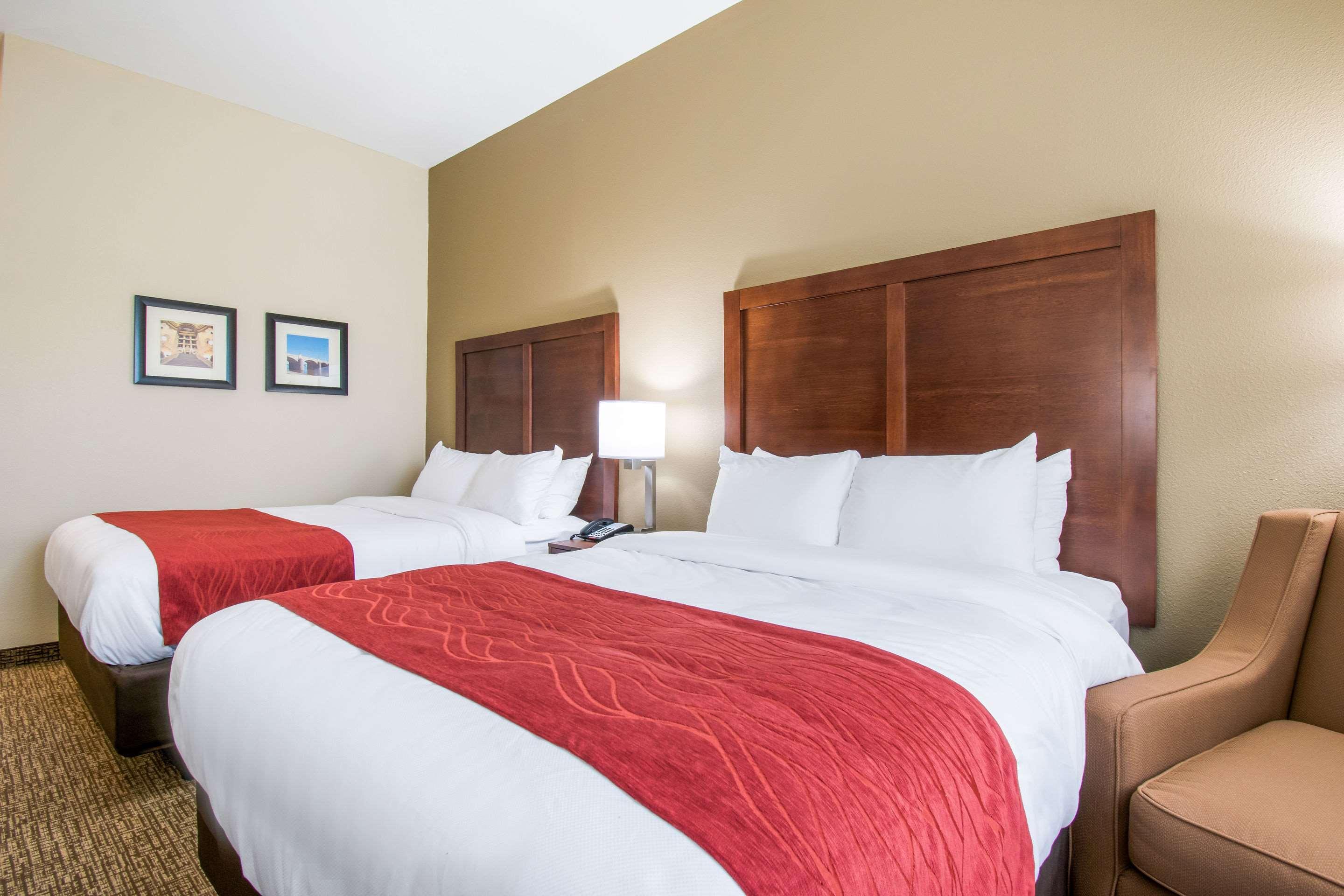 Comfort Inn & Suites Harrisburg - Hershey West Dış mekan fotoğraf